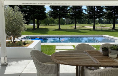 Chico House | Gorgeous Designer Home on Golf Course with POOL - perfect for large gatherings!