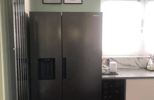 Rayners Lane House | Gorgeous double room < 5 min walk Rayners Lane stn