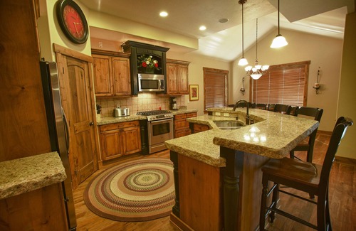Victor House | Gorgeous Fam-Friendly: Easy access to Jackson Hole, Tetons, Targhee, Yellowstone
