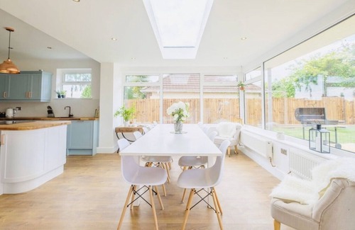 New Forest District Cabin | Gorgeous family Chalet, Sleeps 12 Coast & New Forest