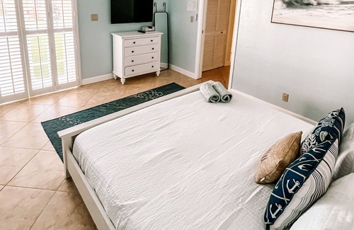 Dolphin Isles Villa | GORGEOUS Family Villa with private pool & outdoor patio!