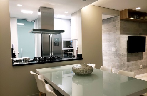 Riviera de Sao Lourenco Apartment | GORGEOUS FIT DECORATED ON MOD. 02, with 4 suites all with air conditioning and TV.