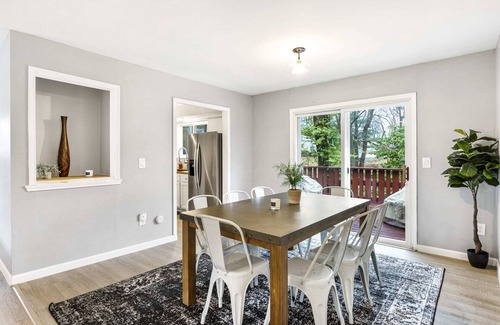 Brighton House | Gorgeous Four Bedroom Secluded Getaway