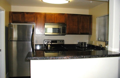 Tucson Condo | Gorgeous getaway! Steps to the pool-Awesome mountain views