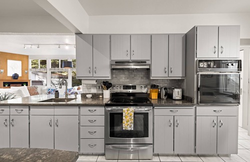 Fairfield House | Gorgeous historic home in Cook Street Village