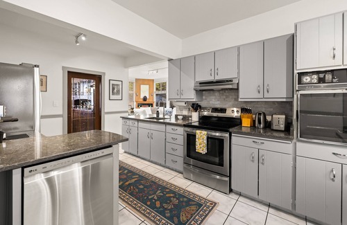 Fairfield House | Gorgeous historic home in Cook Street Village