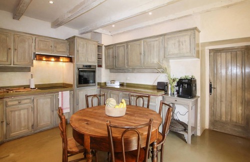 Clansayes House | Gorgeous home in Clansayes Clansayes