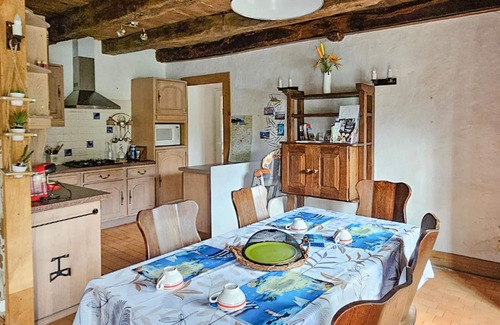 Noyal-Sous-Bazouges House | Gorgeous home in Noyal-Sous-Bazouges