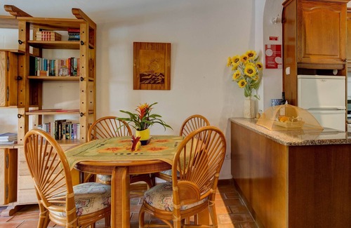 Barracao House | Gorgeous Holiday Home With Swimming Pool
