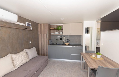 Brodarica House | Gorgeous home in Brodarica