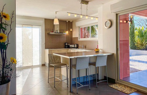 Creissan House | Gorgeous home in Creissan