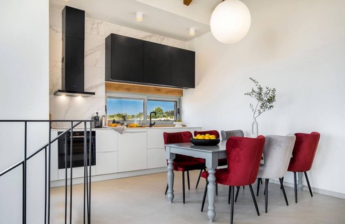 Novalja House | Gorgeous home in Novalja with sauna