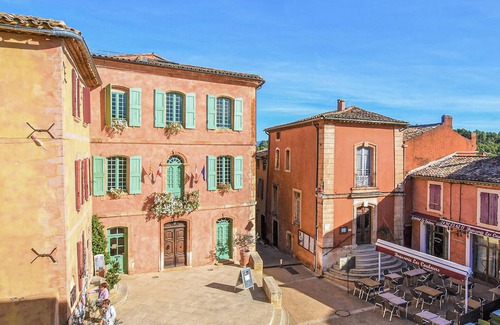 Roussillon House | Gorgeous home in Roussillon with WiFi