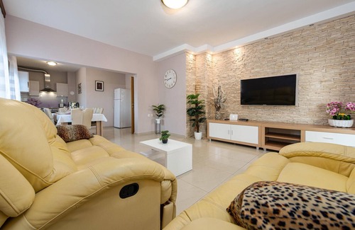 Rovanjska House | Gorgeous home in Rovanjska