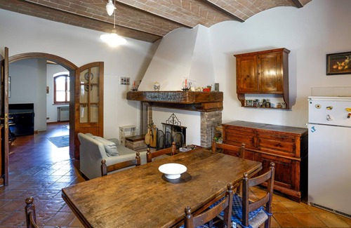 Bollano House | Gorgeous home in Monteroni D´Arbia