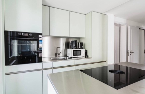 Horgen District Apartment | Gorgeous Horgen 3BR, 2 min to Train Station, by Blueground