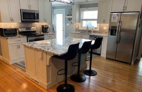 Houston Acres House | Gorgeous house in Louisville, Kentucky, near Churchill Downs perfect for Derby!
