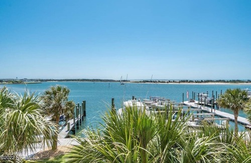 Morehead City Condo | Gorgeous Inlet View - Balcony & Pool