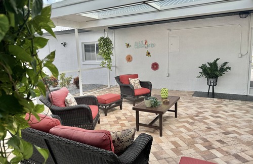 Egypt Lake-Leto Villa | Gorgeous + king beds villa