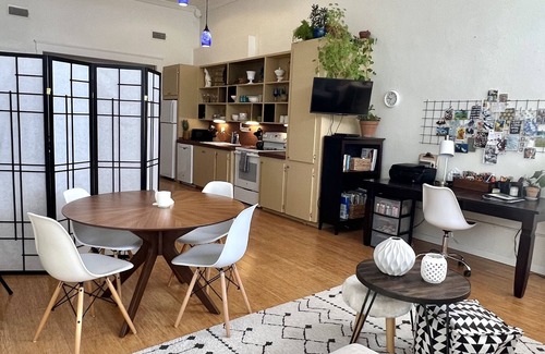 Brownwood Apartment | Gorgeous loft in historic building near HPU, restaurants, shops.