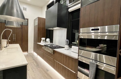 Peak 8 House | GORGEOUS MOUNTAIN MODERN HOME! - 2 bedroom/2bath Suite