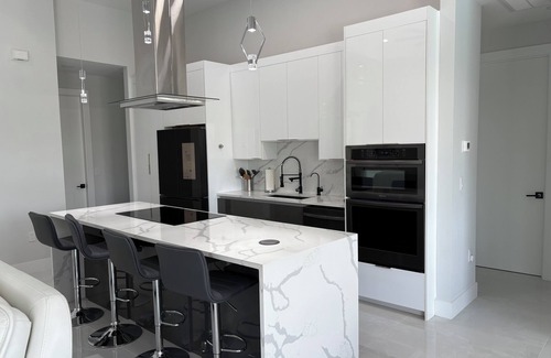 Diplomat House | Gorgeous, new 3-bedroom house with heated Pool in Cape Coral , sleeps 8