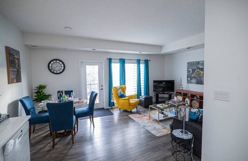 North Central Edmonton Apartment | Gorgeous Penthouse