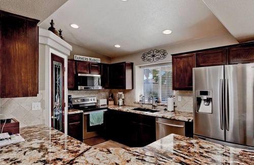 Lake Havasu City House | Gorgeous pool home close to downtown area