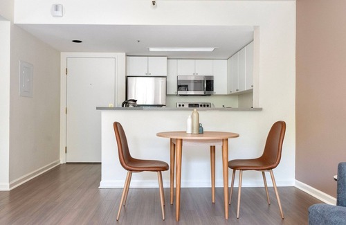 South Beach Apartment | Gorgeous South Beach 1BR w/Pool & Gym, nr AT&T Park, by Blueground