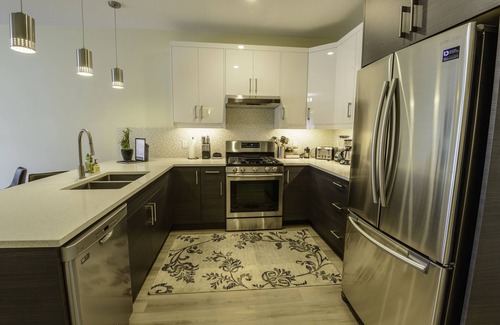 Teepee Town House | Gorgeous south facing 3BDR townhome!