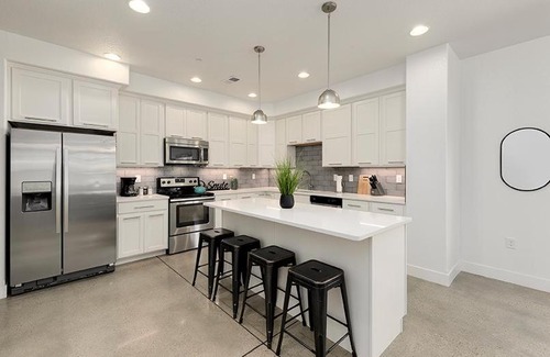 Old Town North House | Gorgeous Townhome Steps from the Brewery District!