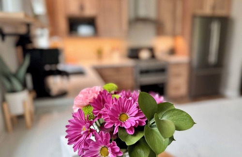 Duluth House | GORGEOUS WATERFRONT Views Modern Sauna 20% Off SKI Rental+Pass