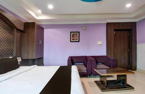 Bhubaneshwar Hotel | Goroomgo Blue Royal-Lift-Swimming Pool-Resturent-Facilities-Best Selling & Best Choice Bhubaneswar