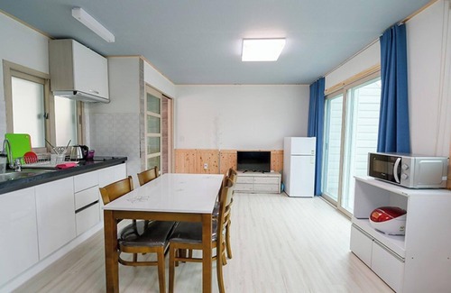 Tonmak House | Goseong San Deul Bada Pension