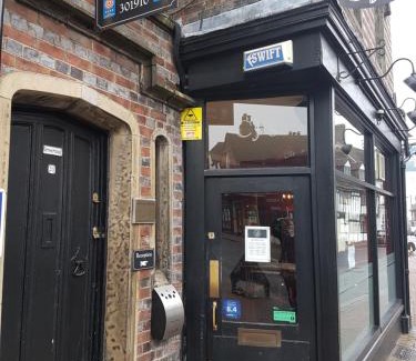 East Grinstead Bed & Breakfast | Gothic House