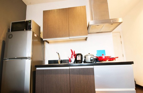 Valenzuela Apartment | Gotophi Luxurious 5Star hotel Gramercy Makati 5107