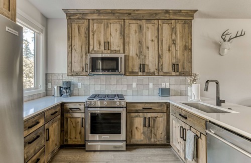 Government Camp House | Government Camp Chalet: Your Ultimate Ski Retreat in the Cascades