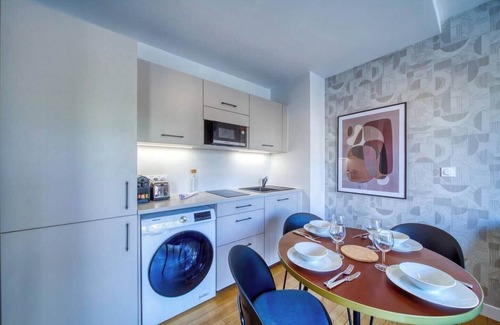 Quartier Exposition-Bajatiere Apartment | #GQ | Le Beau Mallifaud🌼