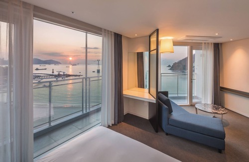 Seo Hotel | Grab the Ocean SONGDO