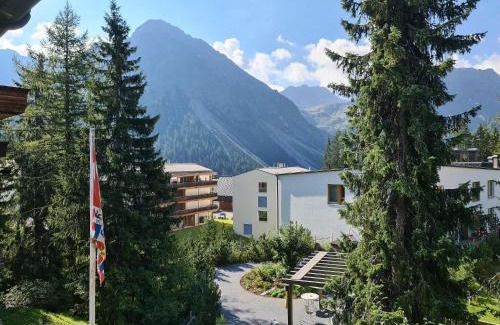 Arosa Apartment | Grabahus