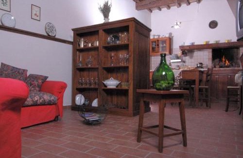 Furlo House | Graceful Holiday Home in Acqualagna with Swimming Pool