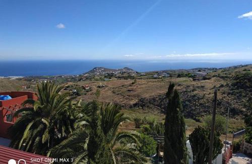 Santa Maria de Guia de Gran Canaria Villa | GRAN CANARIA LA FINCA DE CARMELITA Y BARTOLITO