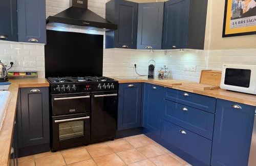 Sizun House | Granary at Kergudon Gîtes, family gîte with pool