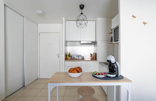 Pantin Apartment | Grand 2P Lumineux, Cosy et au Calme proche Paris !