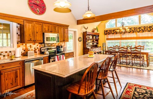 Aldenville House | Grand 4 BR Lake Alden Home Near Honesdale
