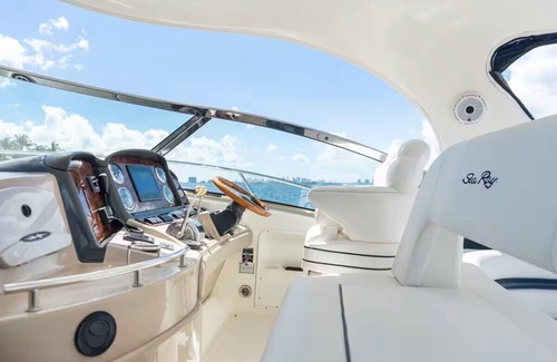 Key West Boat Rental | Grand Admiral - 46’ 2 Cabin Yacht