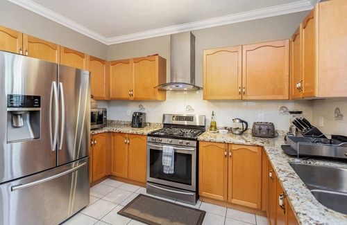 Norval House | Grand and elegant house which combines beauty and comfort in perfect harmony