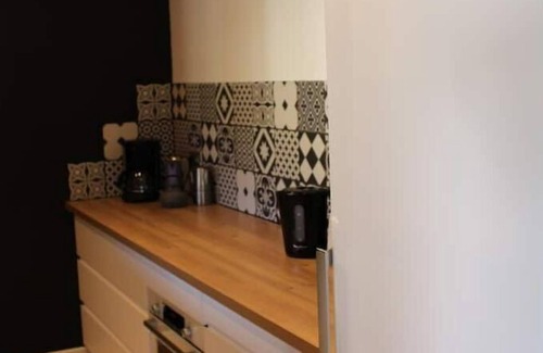 Orchamps-Vennes House | Grand Appartement Avec Loggia