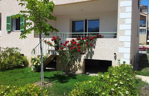 Saint-Florent Apartment | Grand Appartement F4 Climatisé Au Coeur De Saint Florent