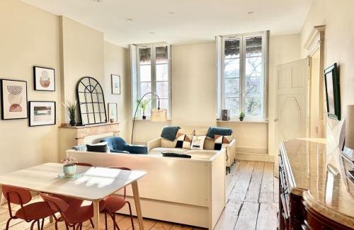 Arnaud Bernard Apartment | Grand Appartement Standing Lit King Size Capitole